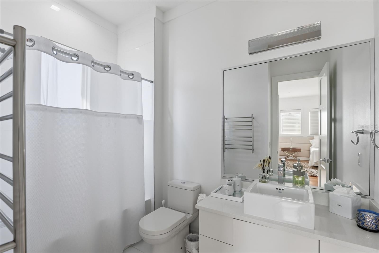 KEENES POINTE - Residential