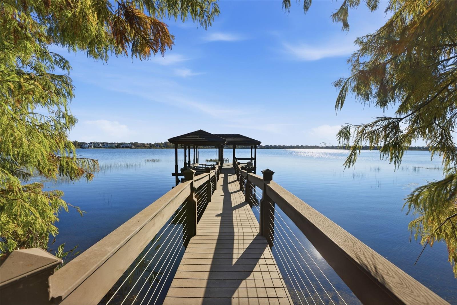 KEENES POINTE - Residential