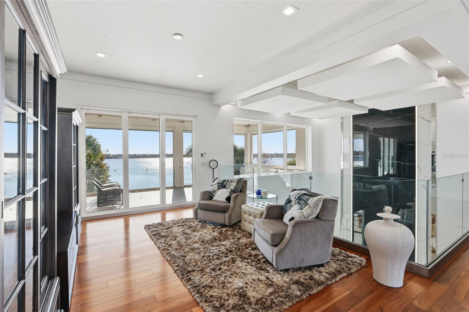 KEENES POINTE - Residential