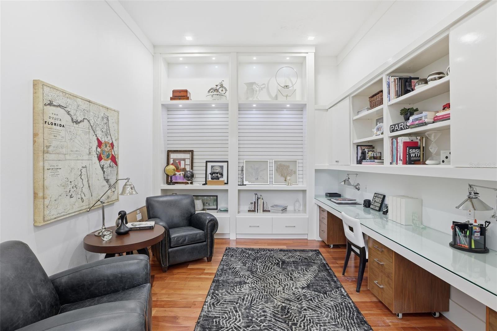 KEENES POINTE - Residential