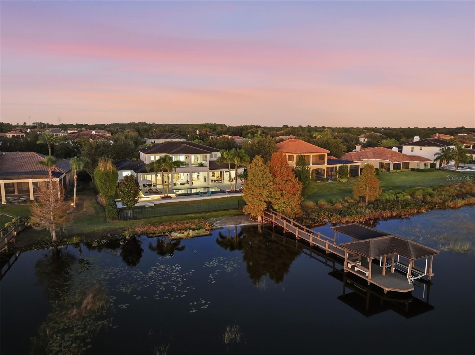 Casas a venda 2 - Jen Dantas 11618 VINCI DRIVE