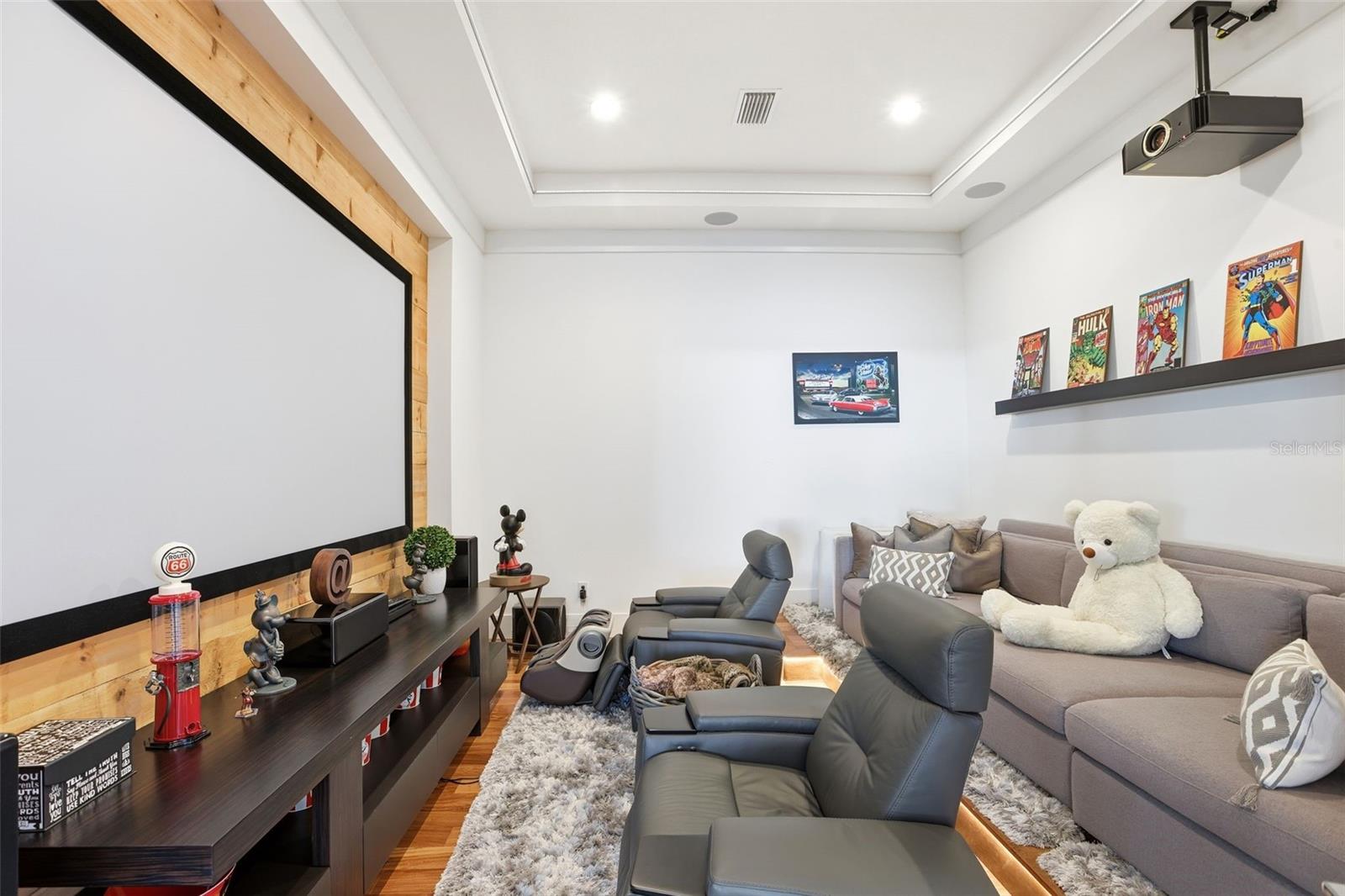 KEENES POINTE - Residential