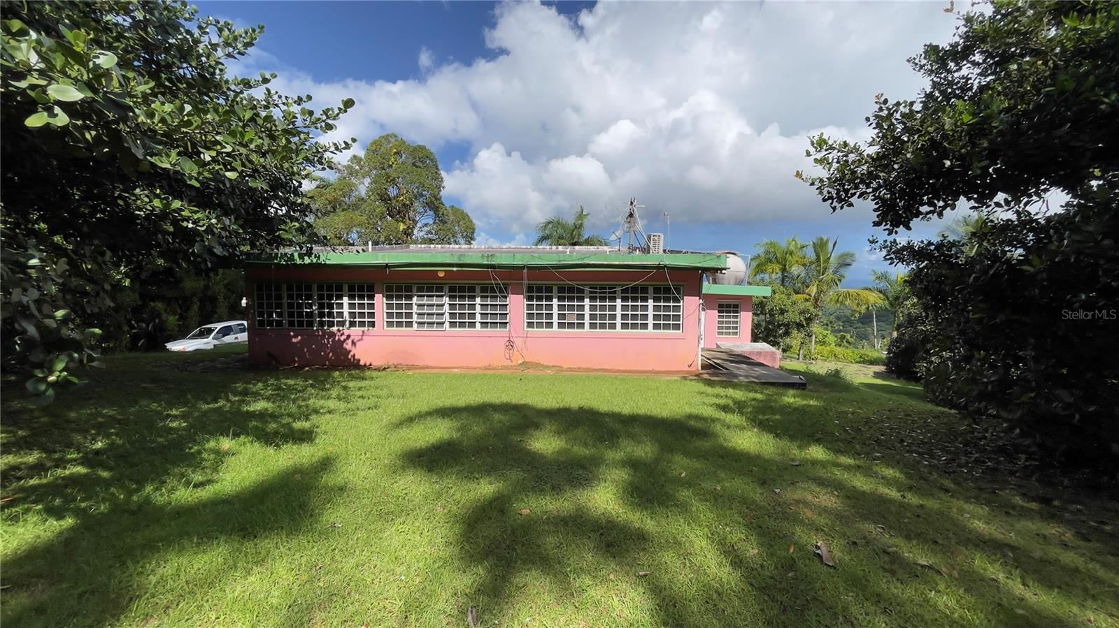 GUZMAN ARRIBA, WARD - Residential