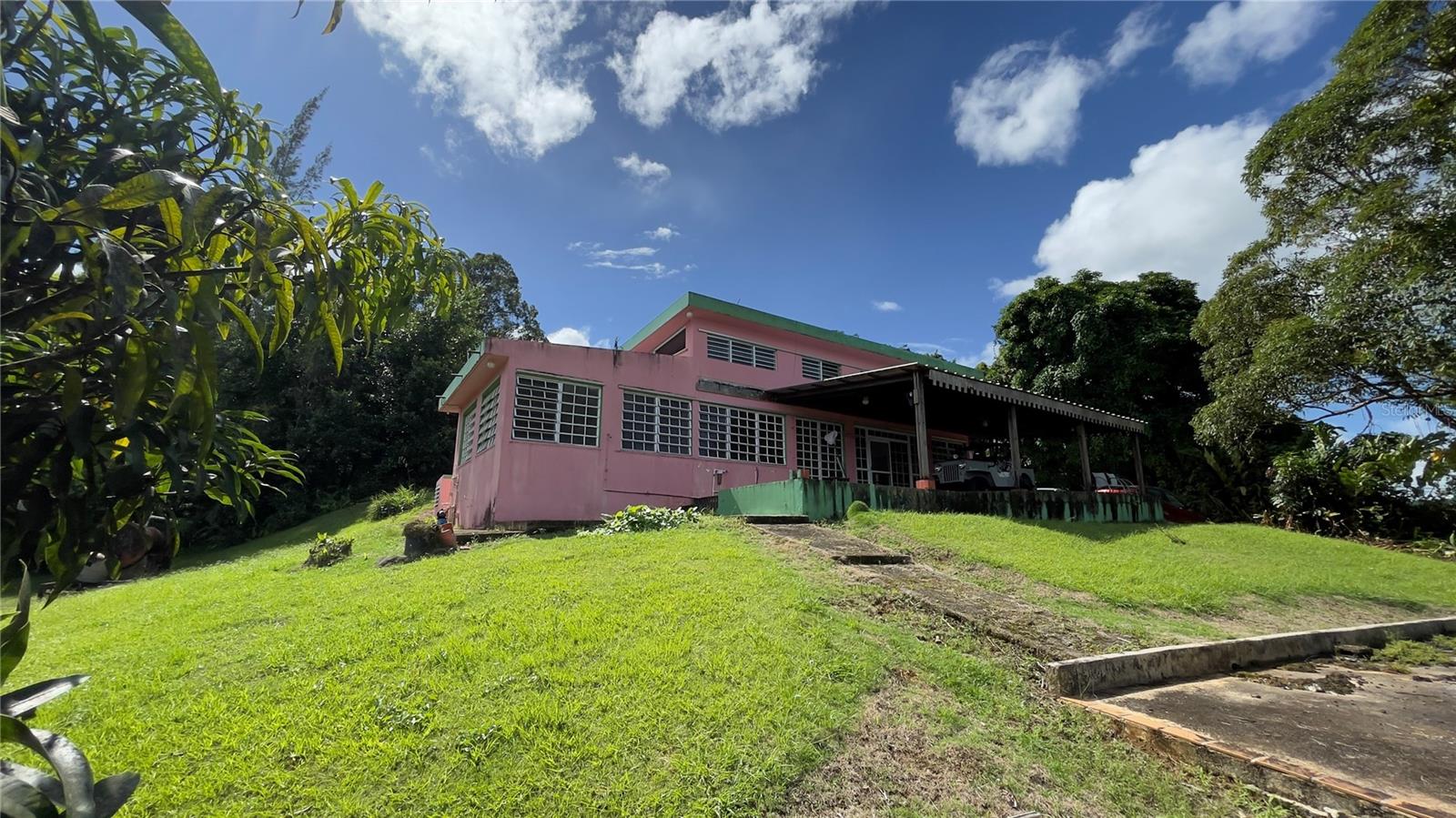 GUZMAN ARRIBA, WARD - Residential