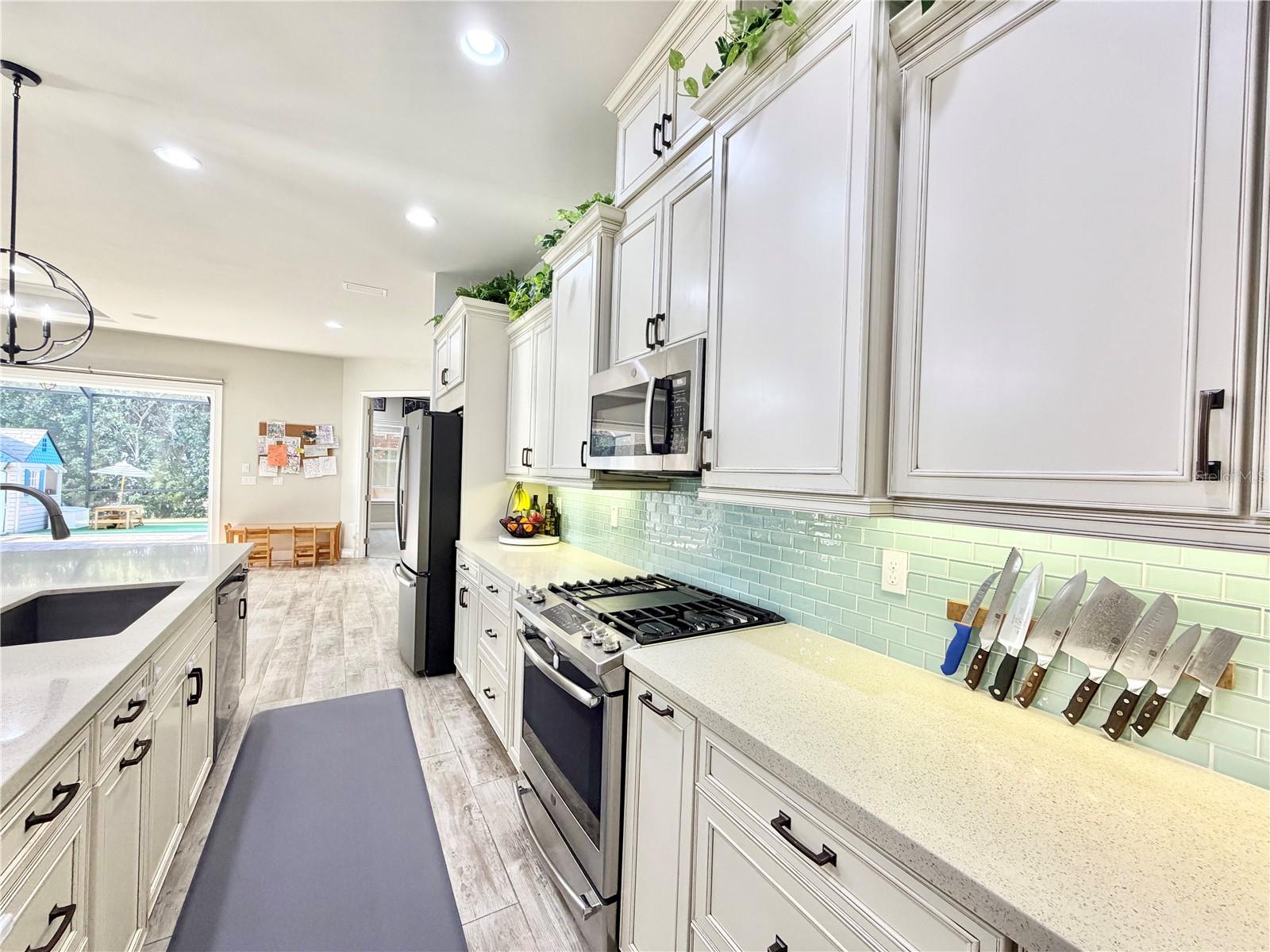 OAKMONT - Residential