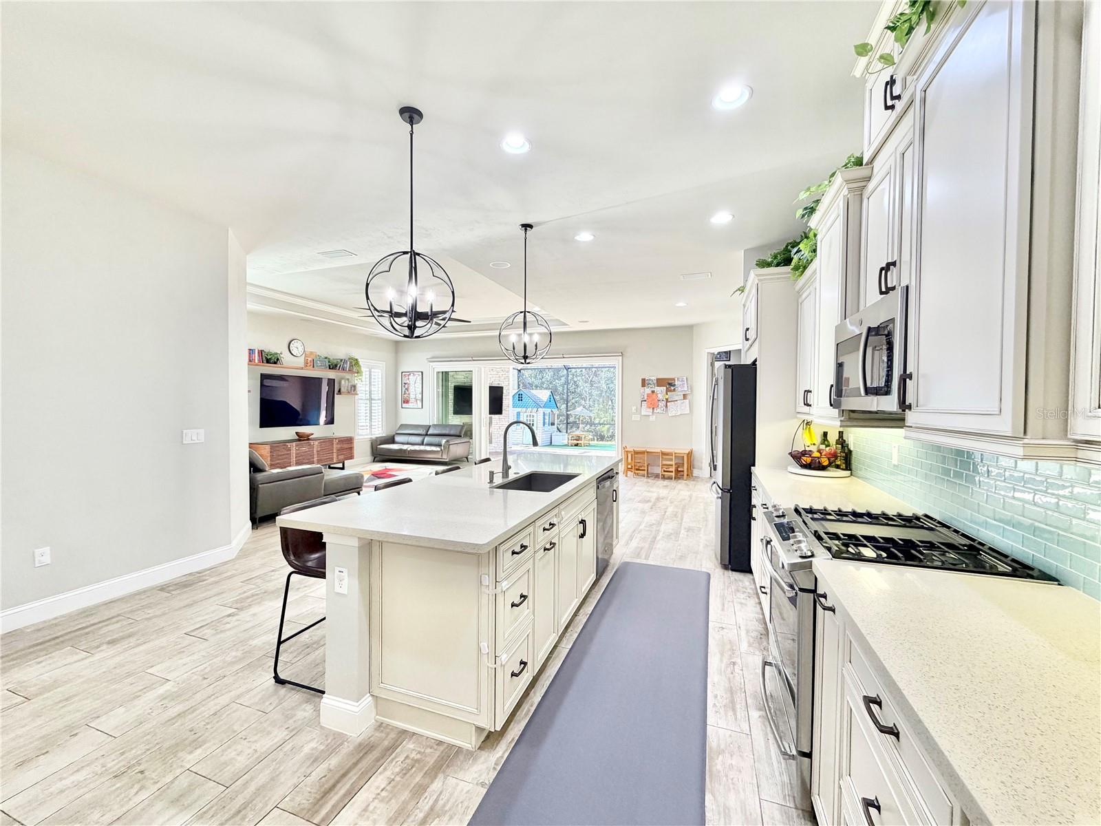 OAKMONT - Residential