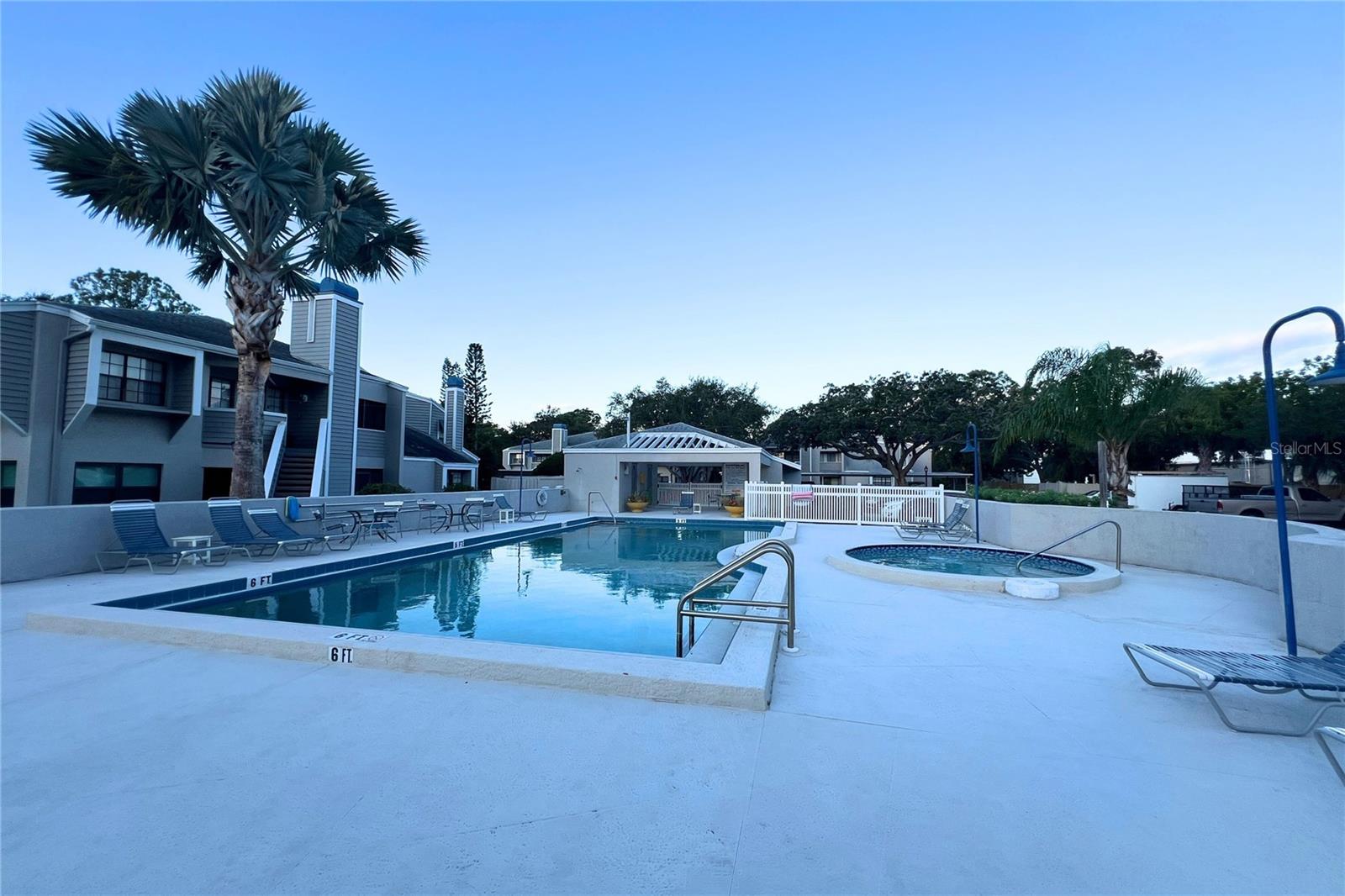 MAIDSTONE CONDO - Residential