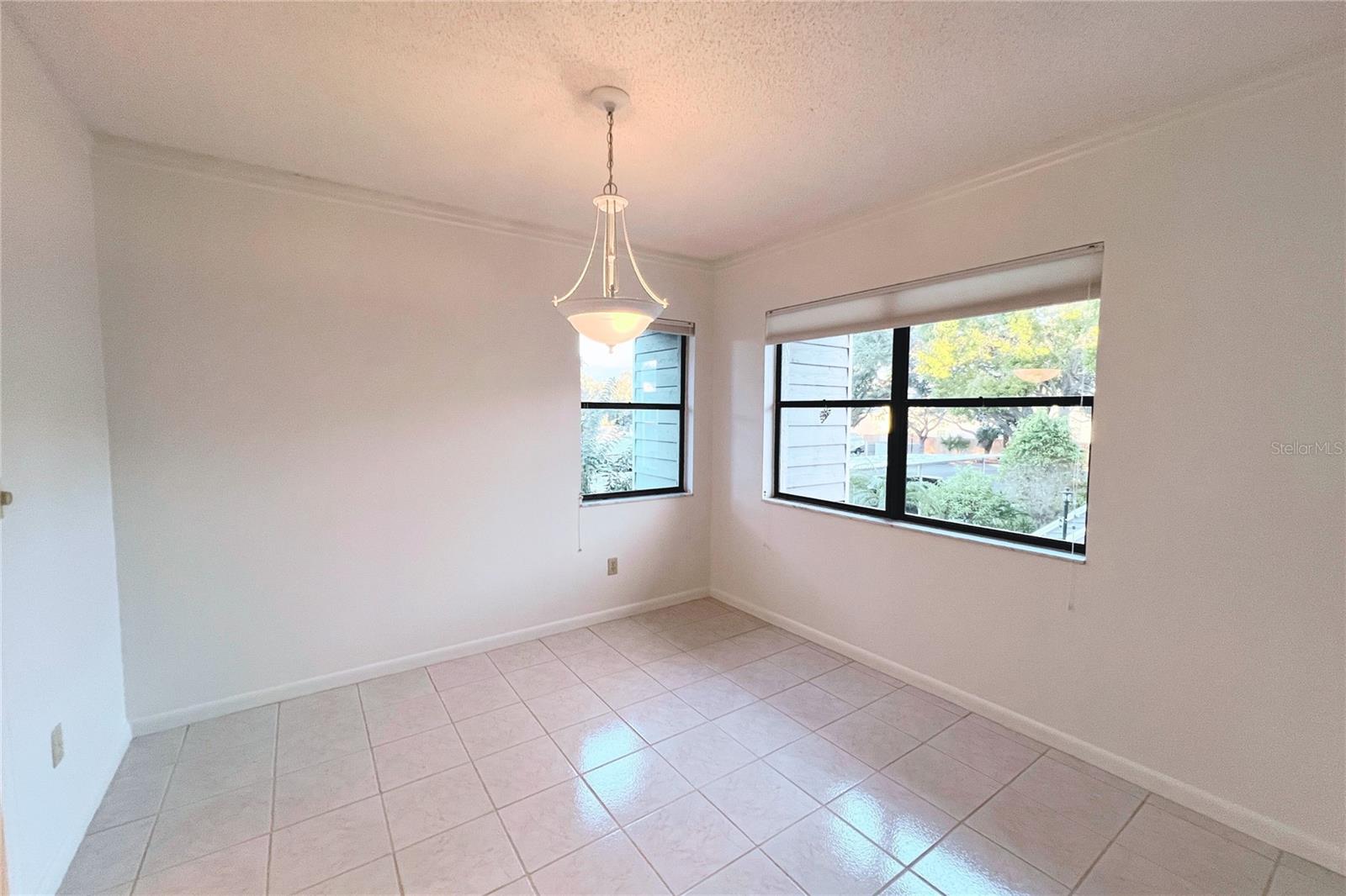 MAIDSTONE CONDO - Residential