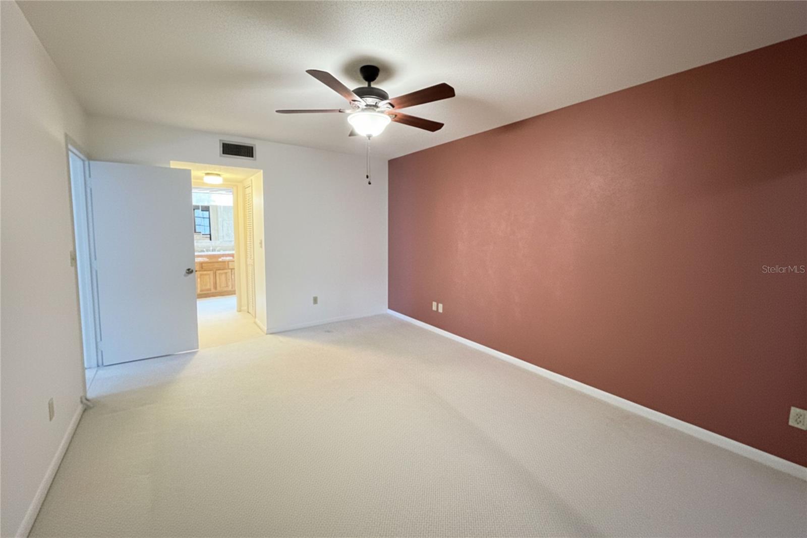 MAIDSTONE CONDO - Residential