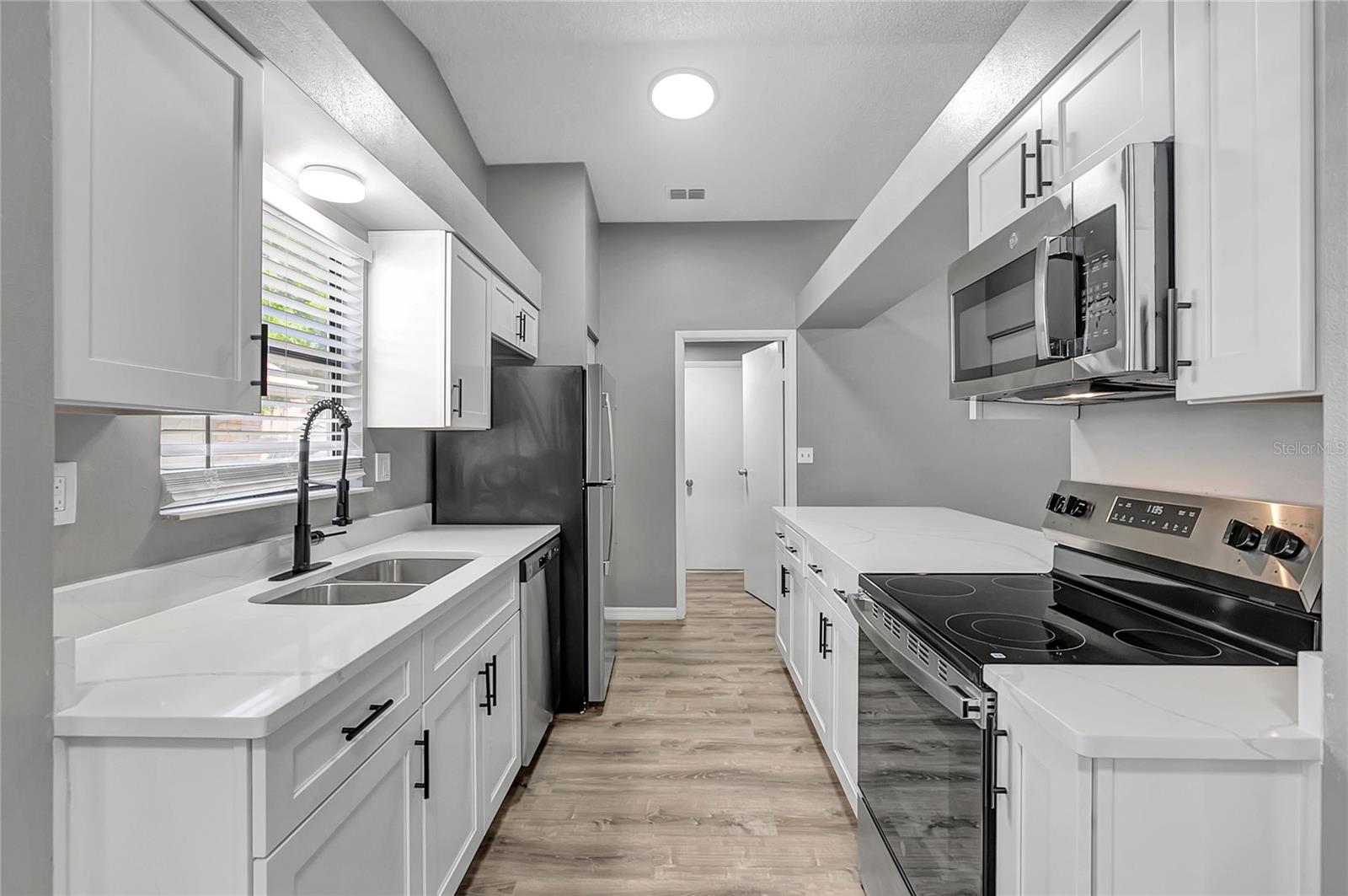 CRISTINA PH I - Residential