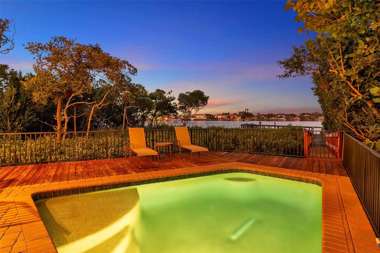 CASEY KEY - Residential