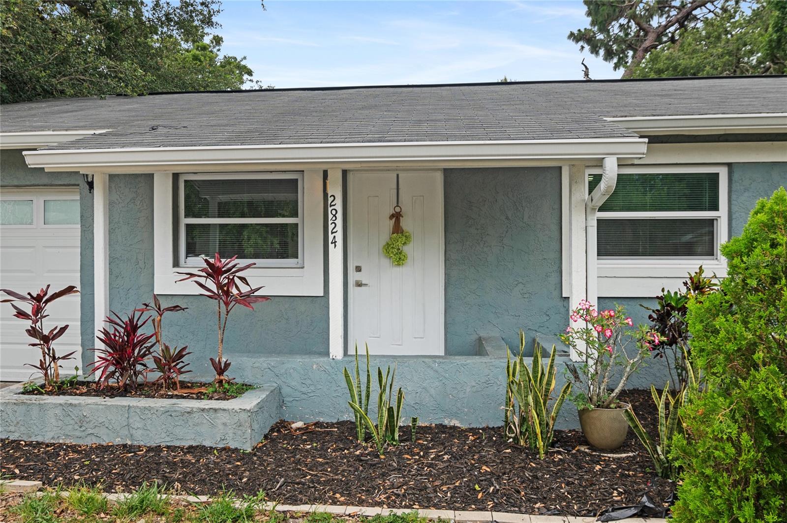 2824 OAKLAWN AVENUE