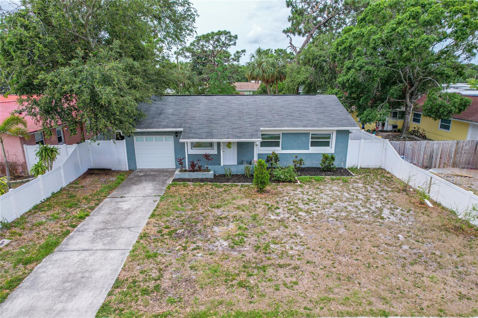 2824 OAKLAWN AVENUE