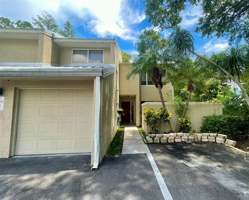 Photo of 13001 Arborview Place, Tampa, FL 33618 (MLS # TB8542338)