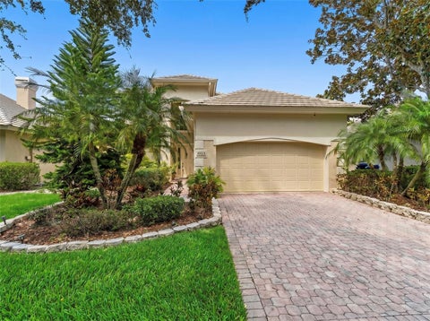 Photo of 10513 Holly Crest Drive, Orlando, FL 32836 (MLS # O6415072)