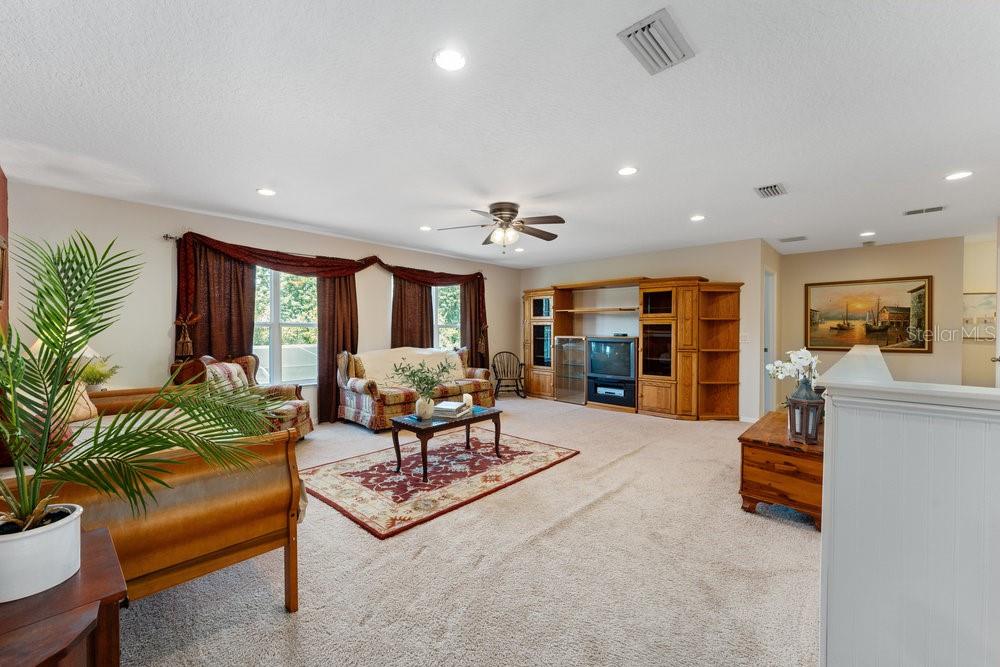 SPRING RIDGE ESTATES - Residential