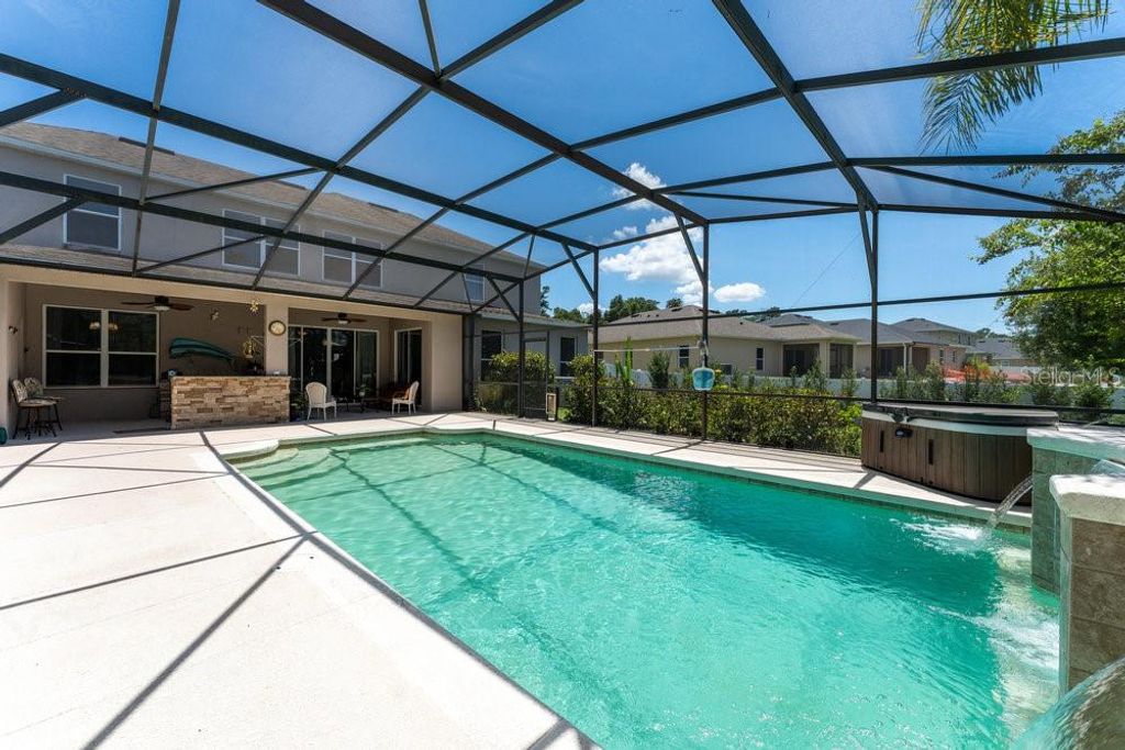 Photo of 3463 Creek Run Lane, Eustis, FL 32736 (MLS # G5111905)