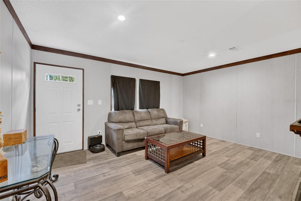 Photo of 259 Oak Street, Hawthorne, FL 32640 (MLS # OM729695)