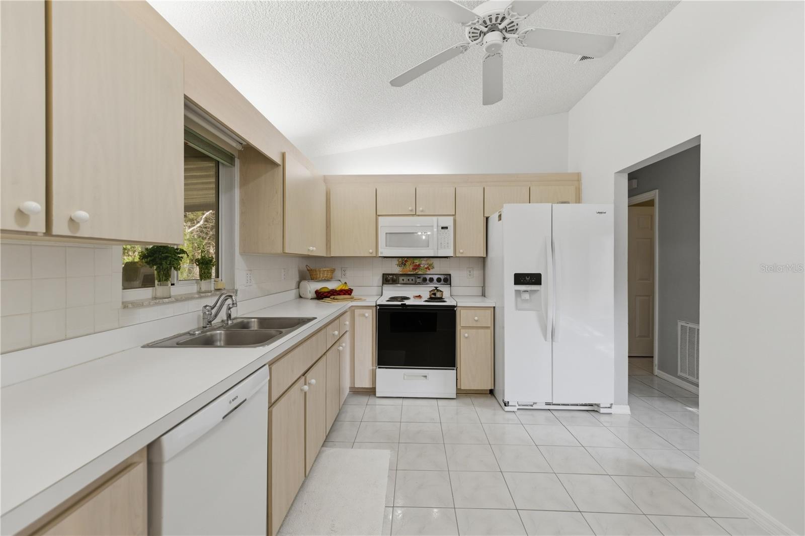 SPRUCE CRK SOUTH 13 - Residential