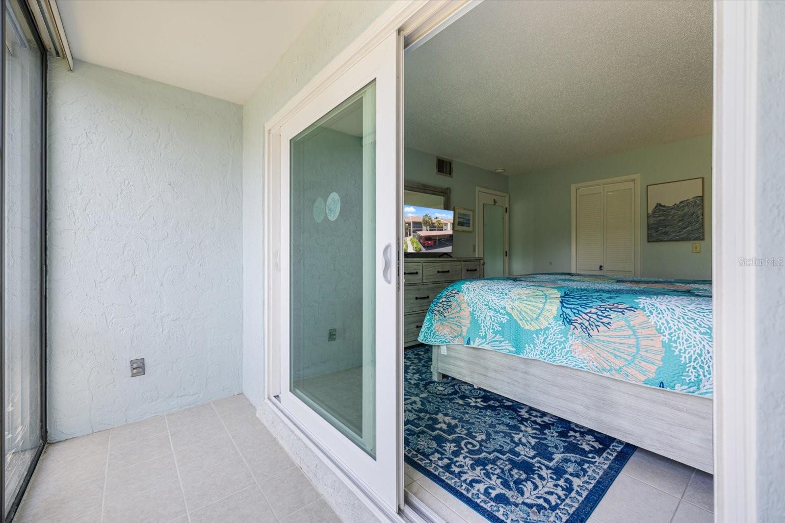 BIRD BAY V - Residential Lease