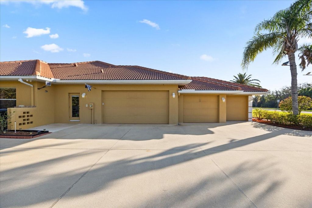 Photo of 6107 Glen Abbey Lane, Bradenton, FL 34202 (MLS # A4678462)