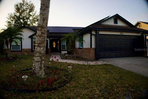 Photo of 2602 Birchwood Avenue, Kissimmee, FL 34744 (MLS # O6378676)