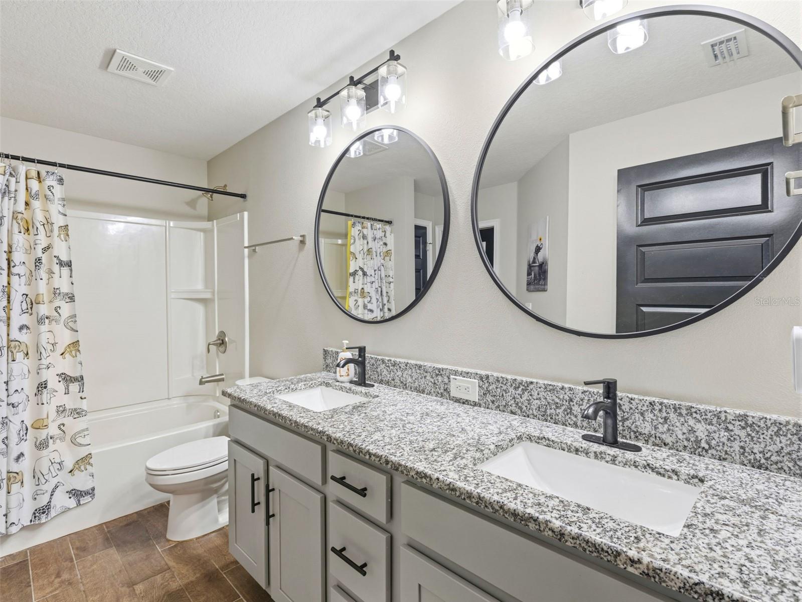 SUMMERFIELD - Residential