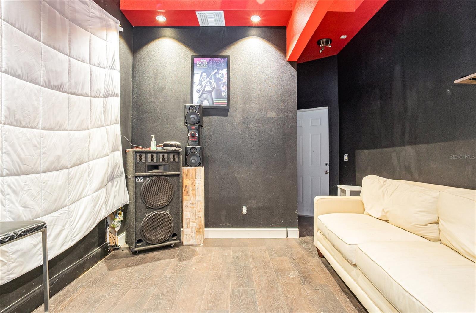 SANFORD FARMS - Residential