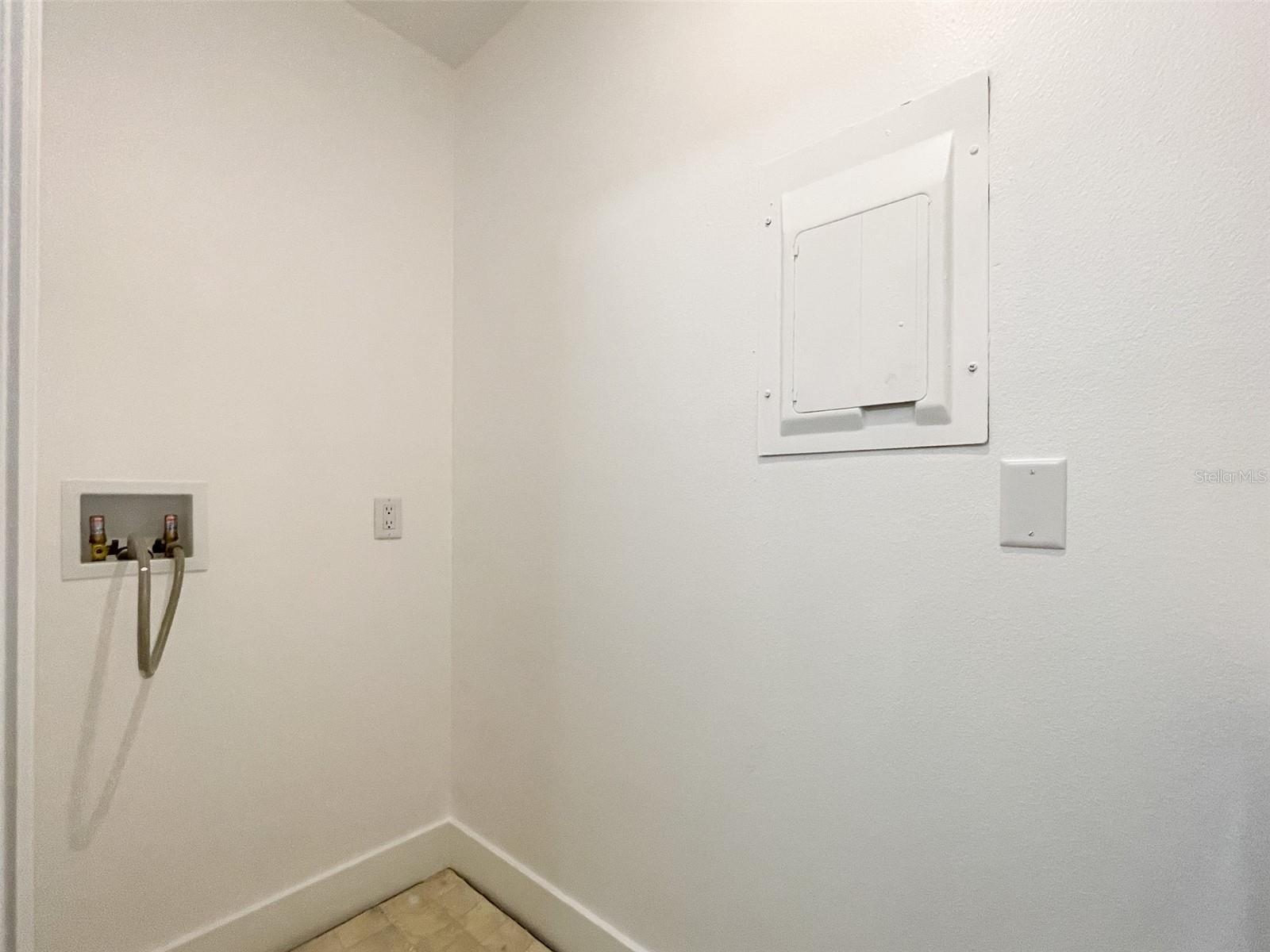 WINDJAMMER CONDO - Residential