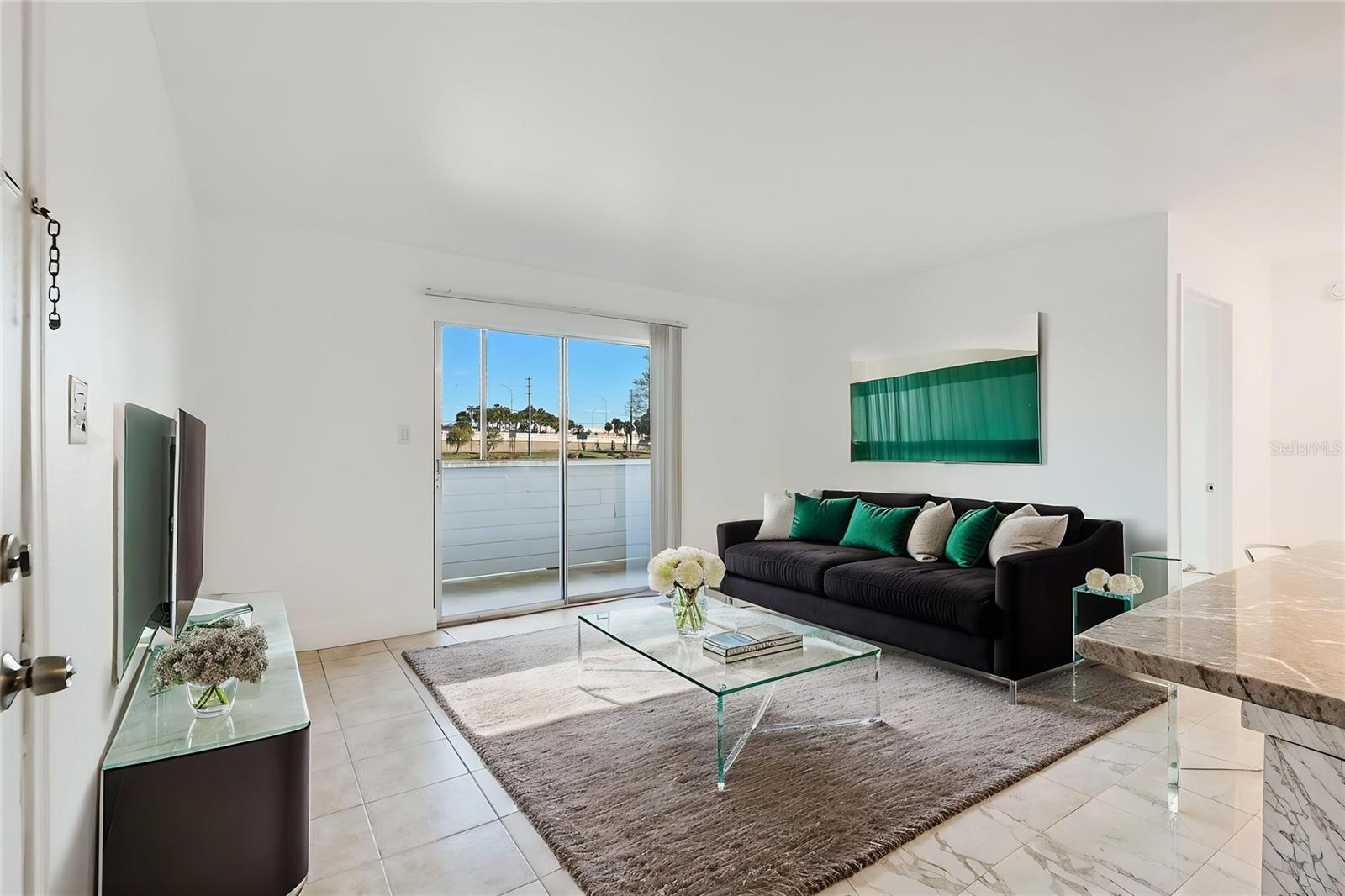 WINDJAMMER CONDO - Residential