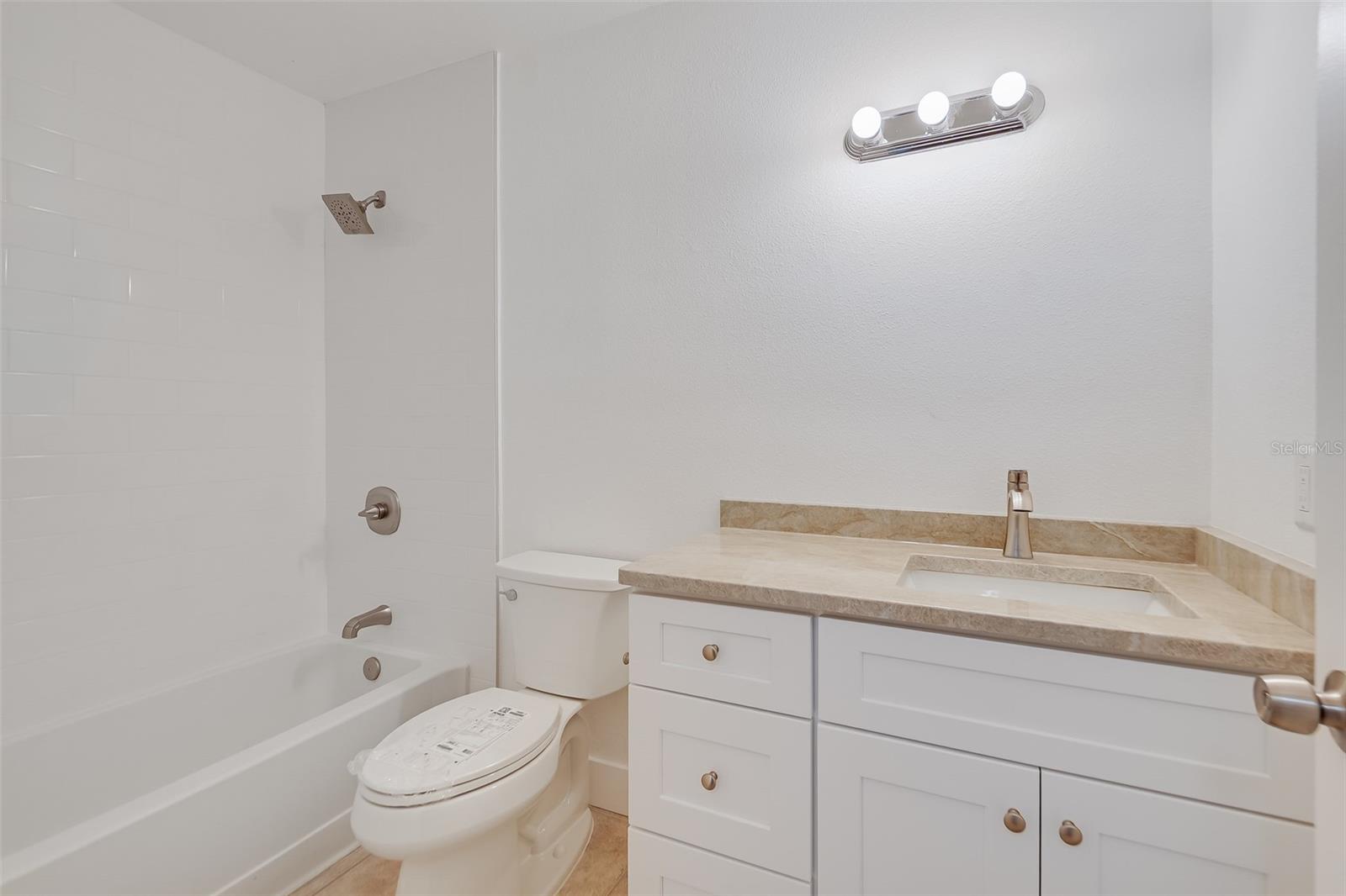 WINDJAMMER CONDO - Residential