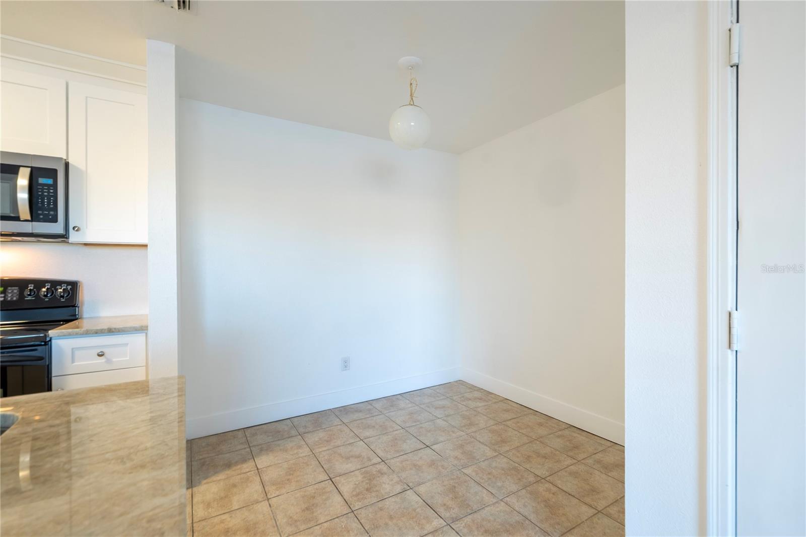 WINDJAMMER CONDO - Residential