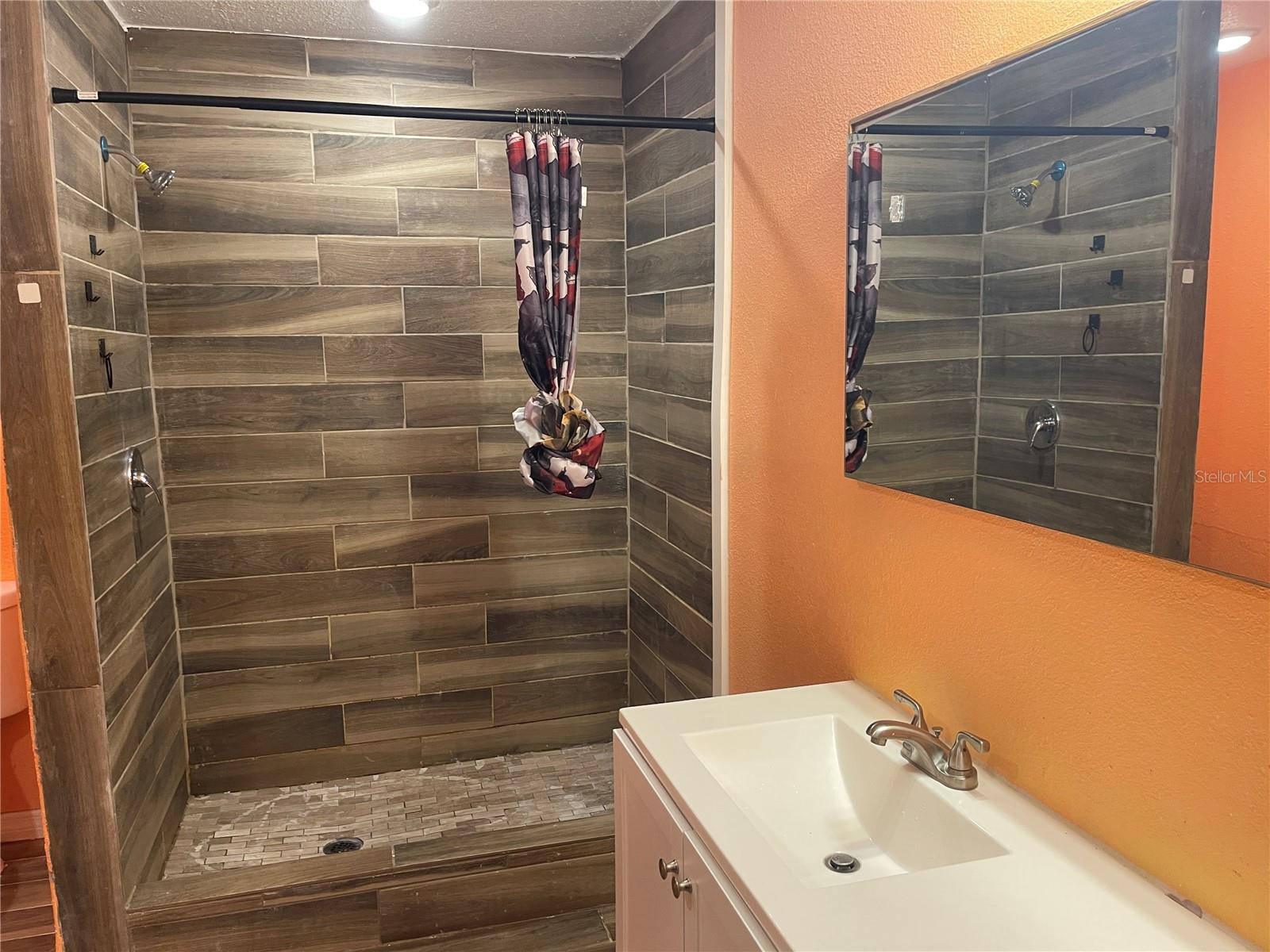 INWOOD - Residential