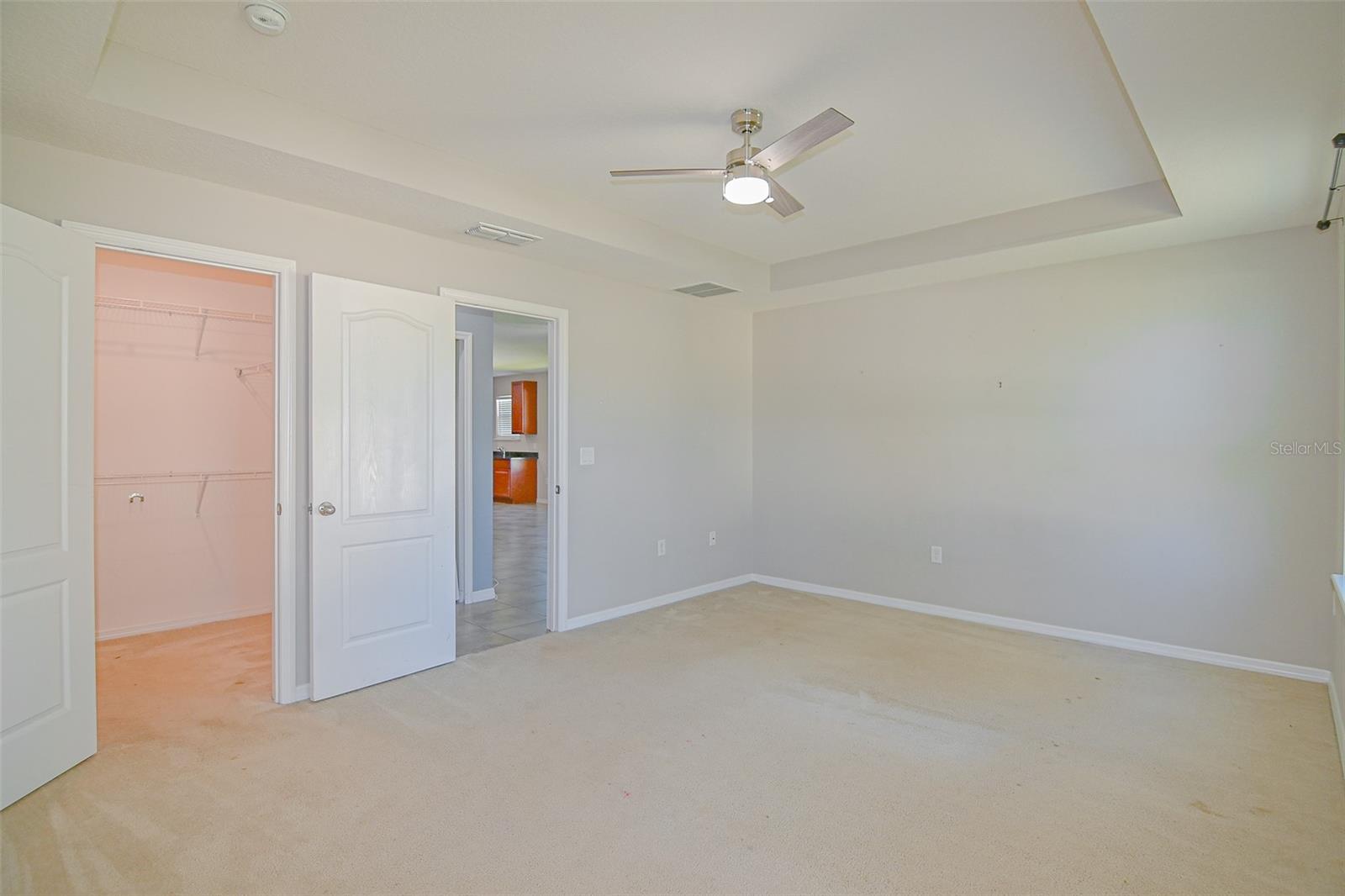 MABEL LOOP RIDGE SUB - Residential Lease