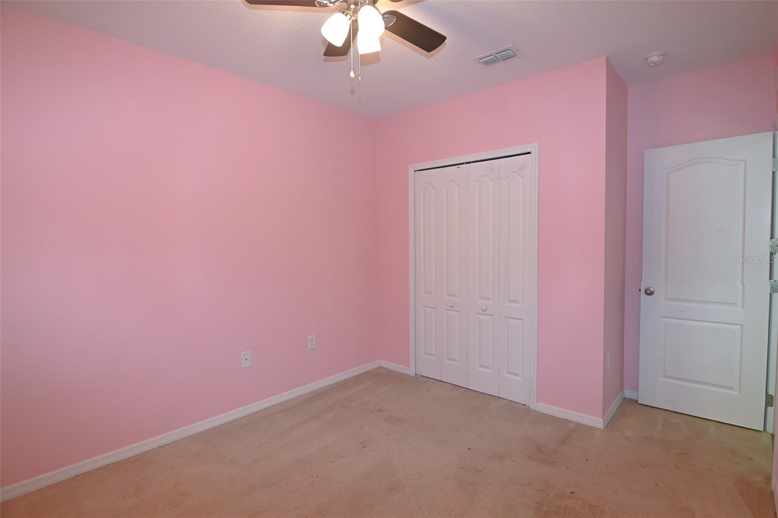 MABEL LOOP RIDGE SUB - Residential Lease