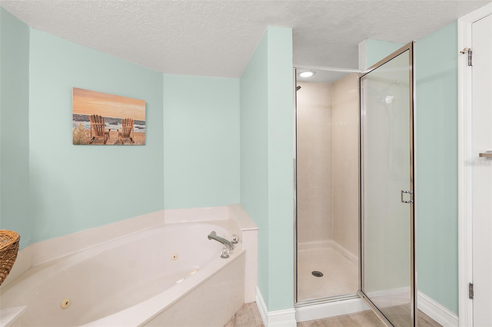 DIAMOND BAY CONDO - Residential