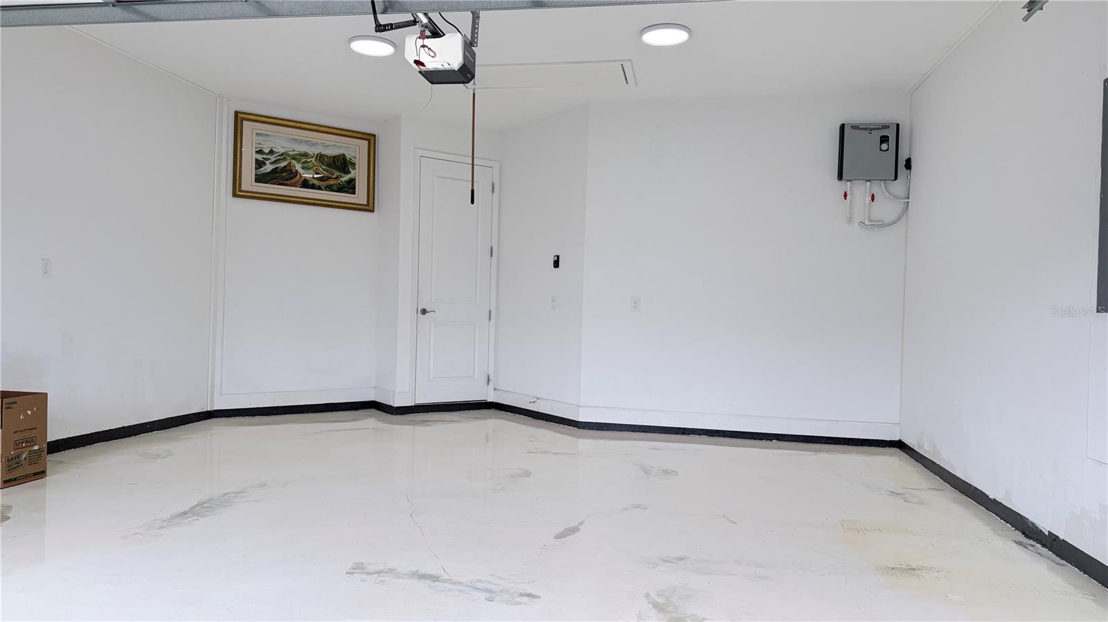 LANDINGS AT HAWKS CREST - Residential