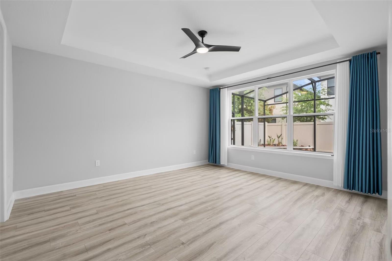 LANDINGS AT HAWKS CREST - Residential