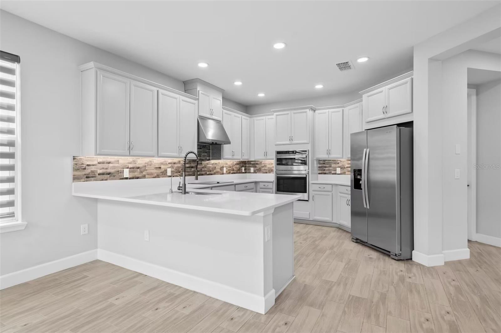 LANDINGS AT HAWKS CREST - Residential