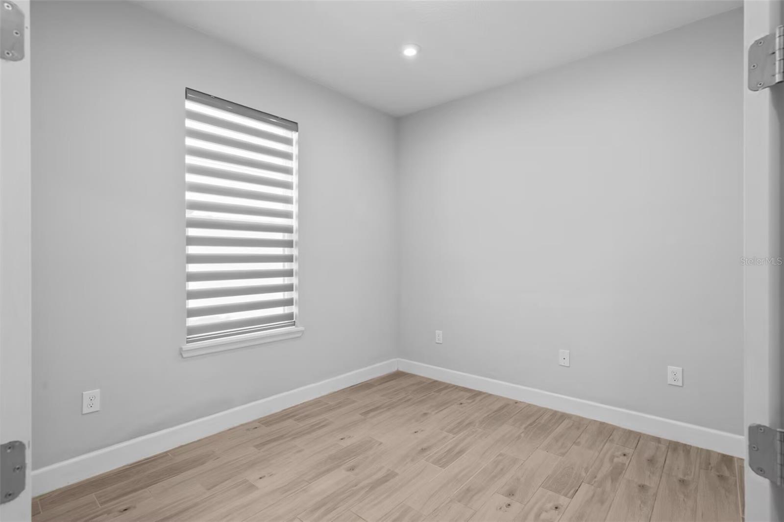 LANDINGS AT HAWKS CREST - Residential