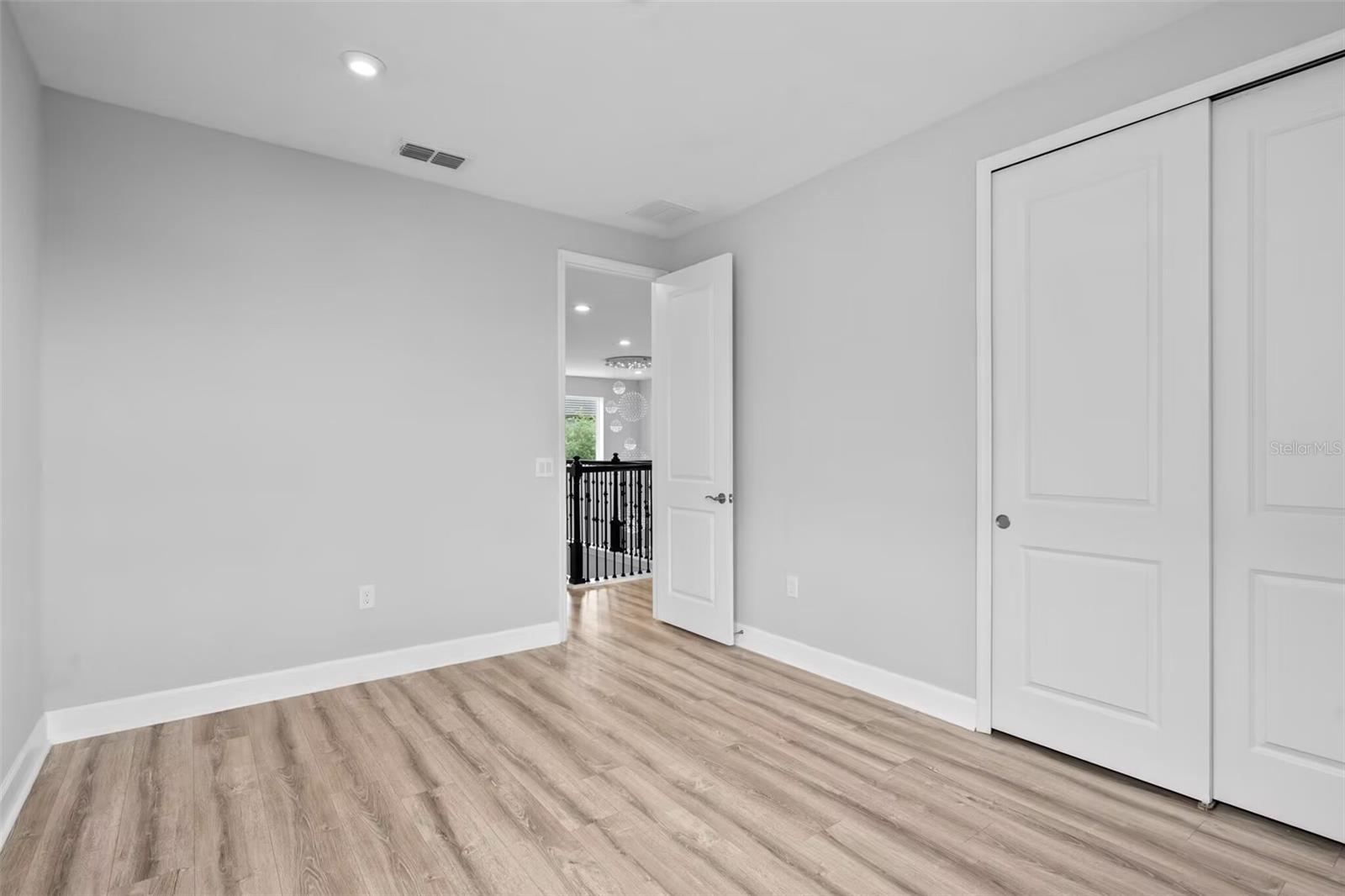 LANDINGS AT HAWKS CREST - Residential