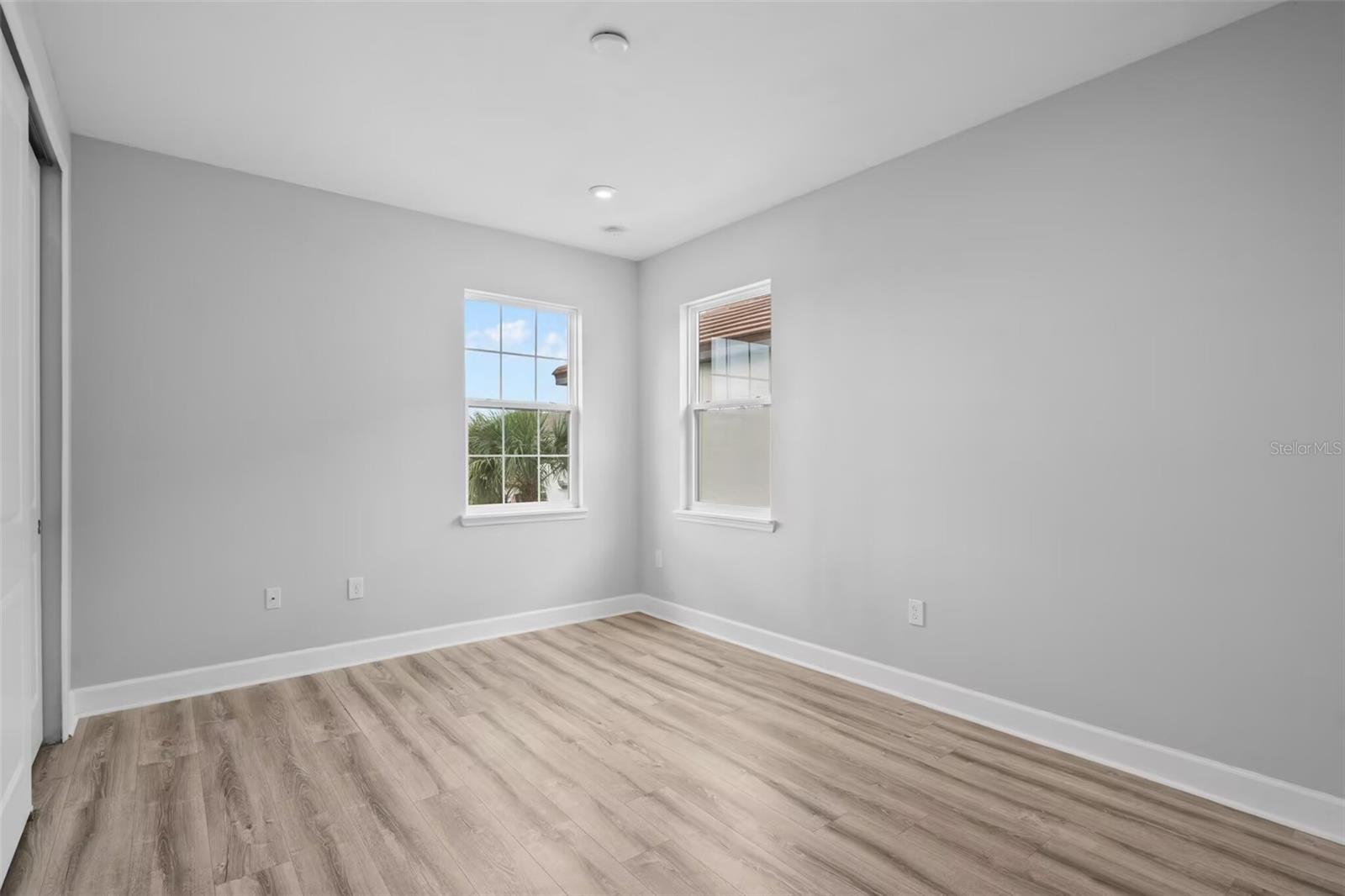 LANDINGS AT HAWKS CREST - Residential