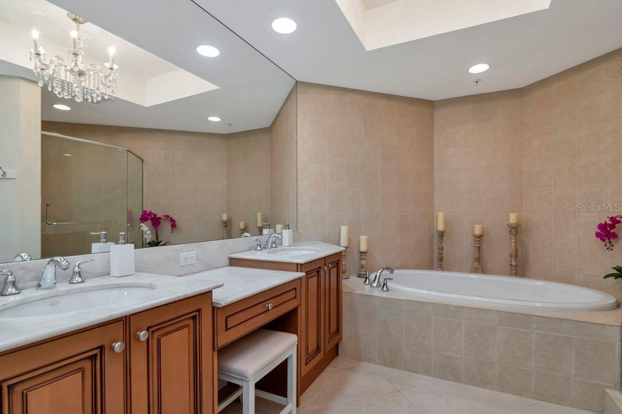 CASTILLO AT WESTSHORE YACHT CLUB - Residential