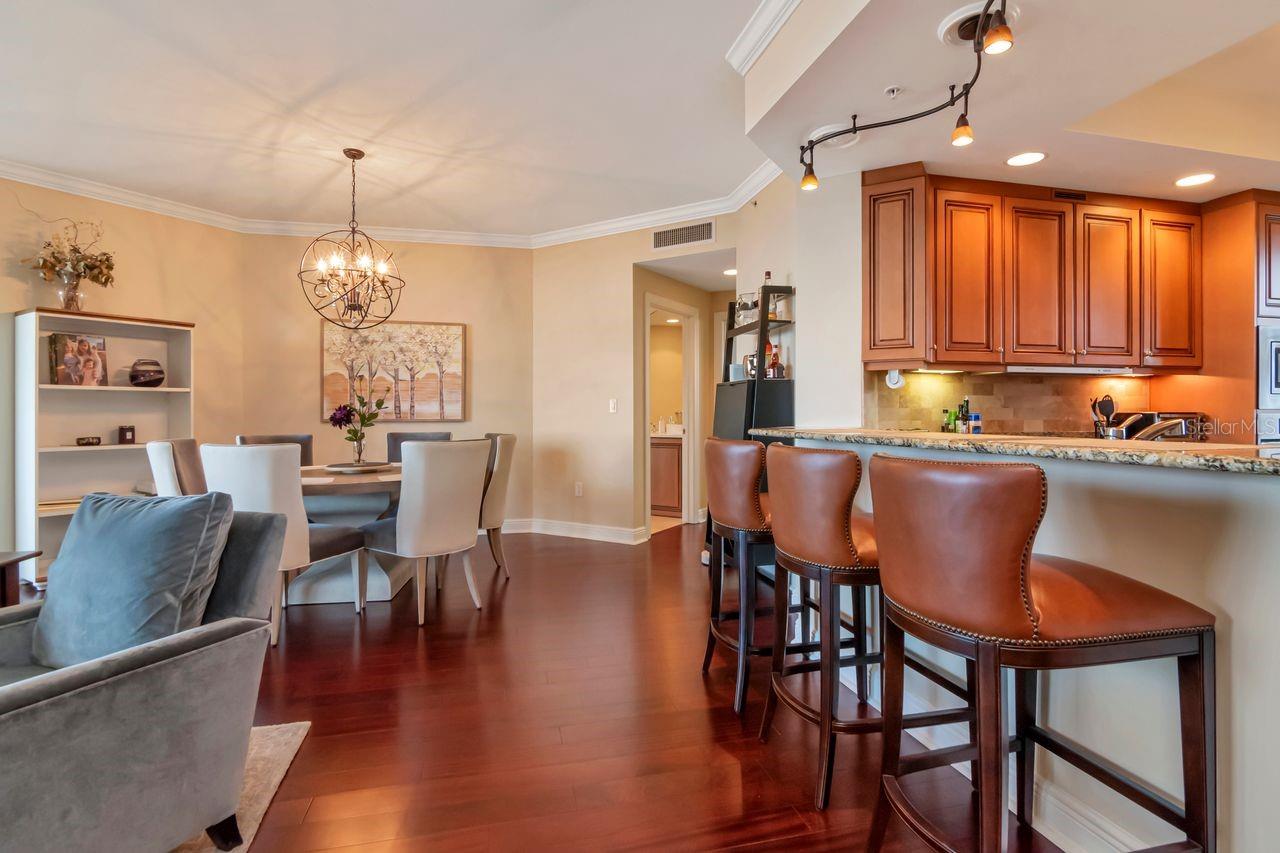 CASTILLO AT WESTSHORE YACHT CLUB - Residential