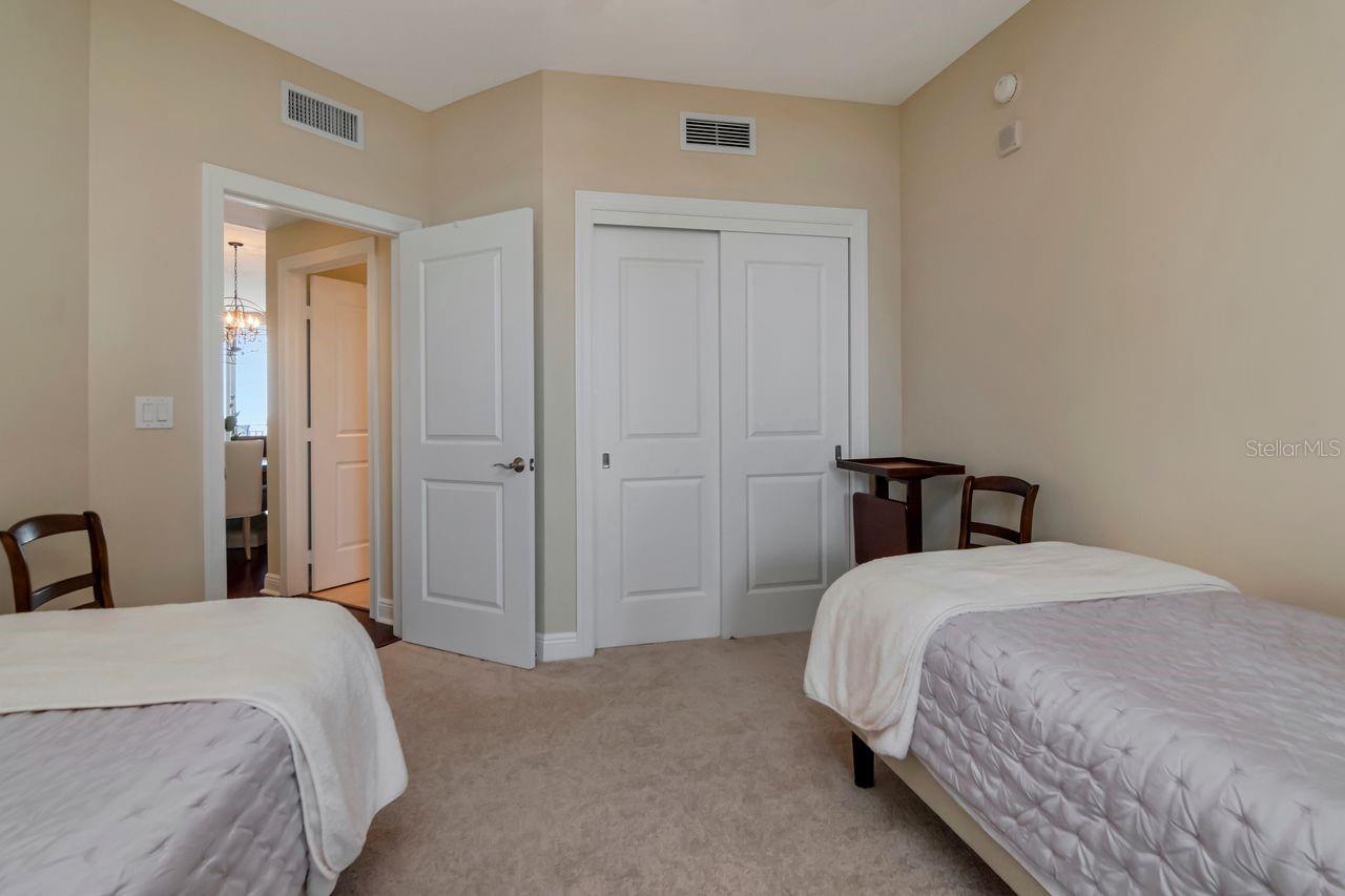 CASTILLO AT WESTSHORE YACHT CLUB - Residential