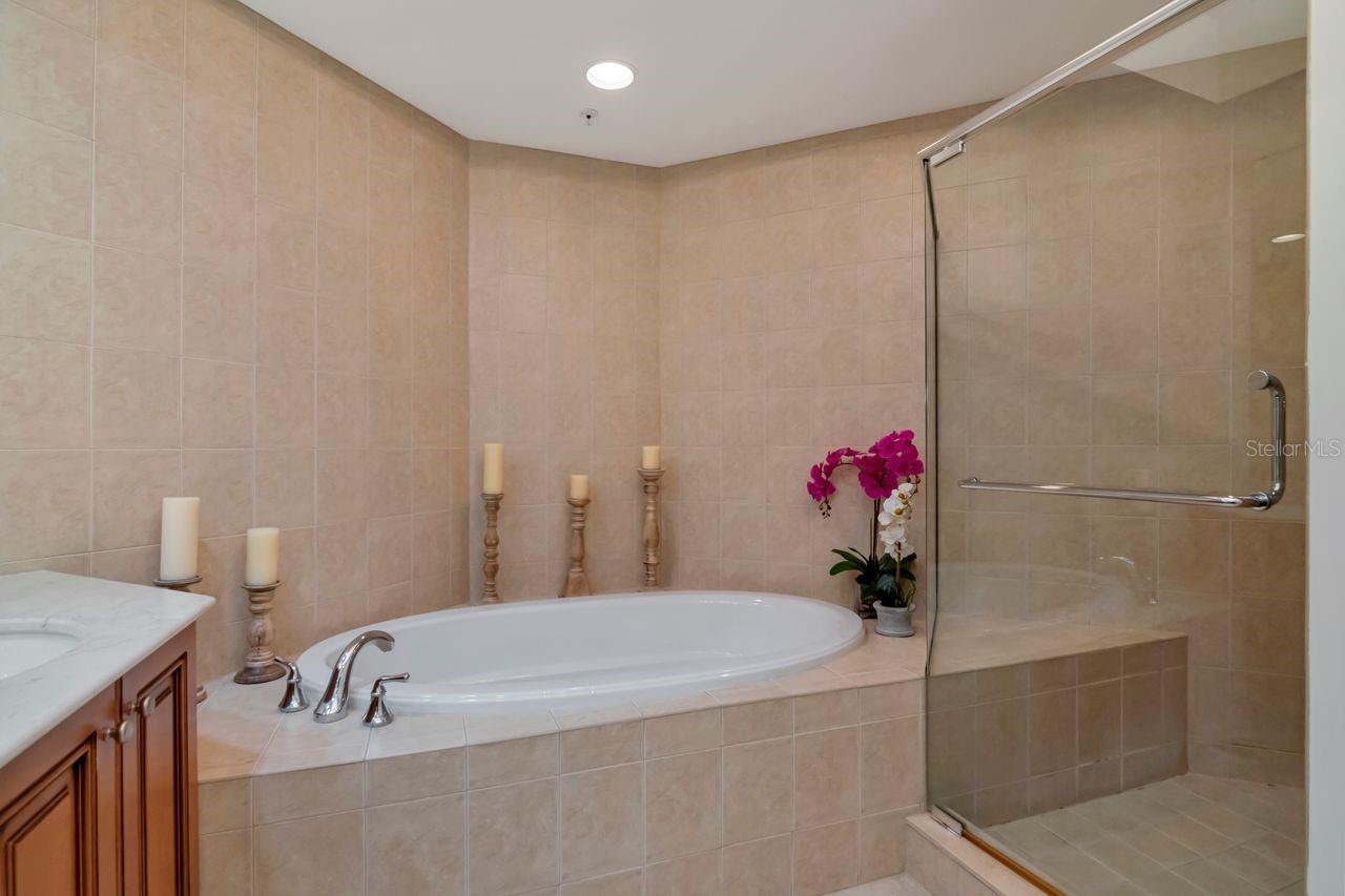 CASTILLO AT WESTSHORE YACHT CLUB - Residential