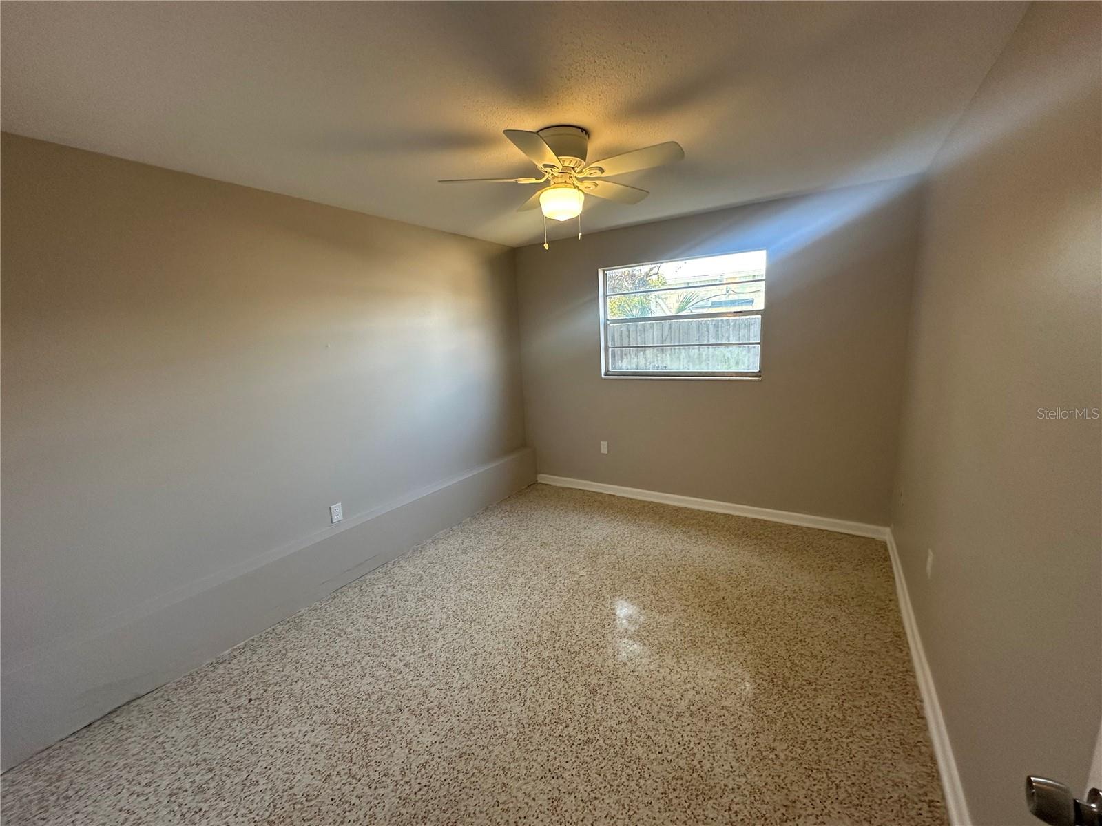 GOLFVIEW - Residential Lease