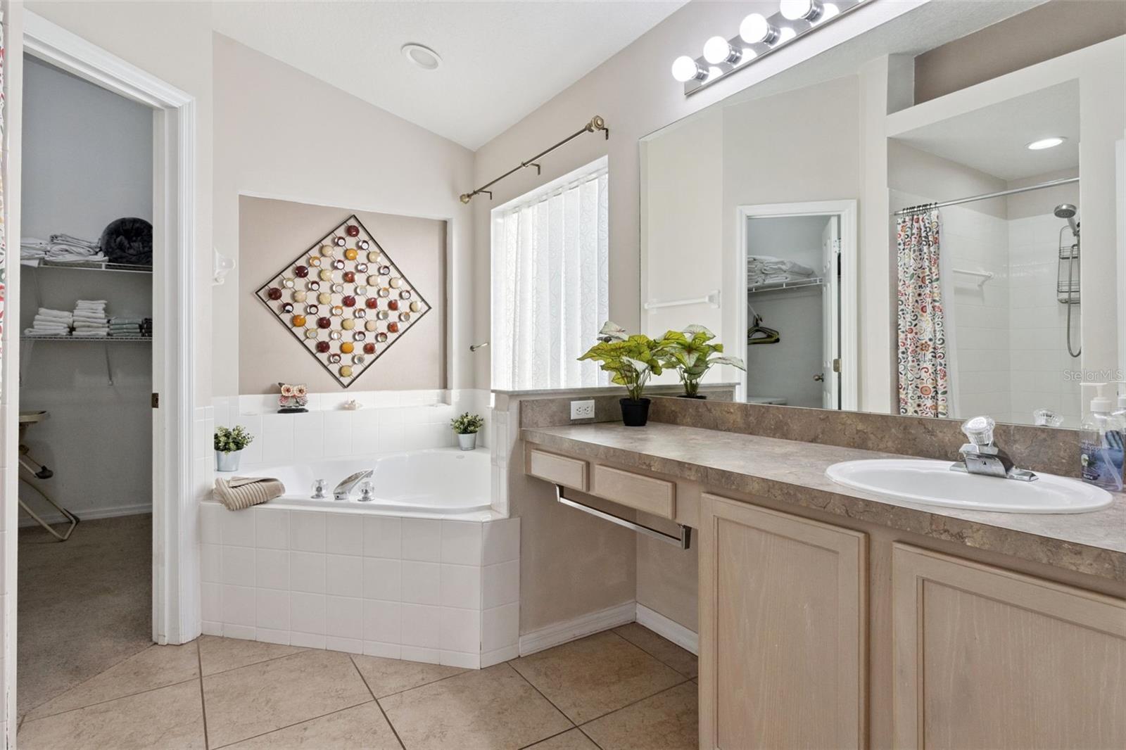 KOKOMO BAY PH 01 - Residential