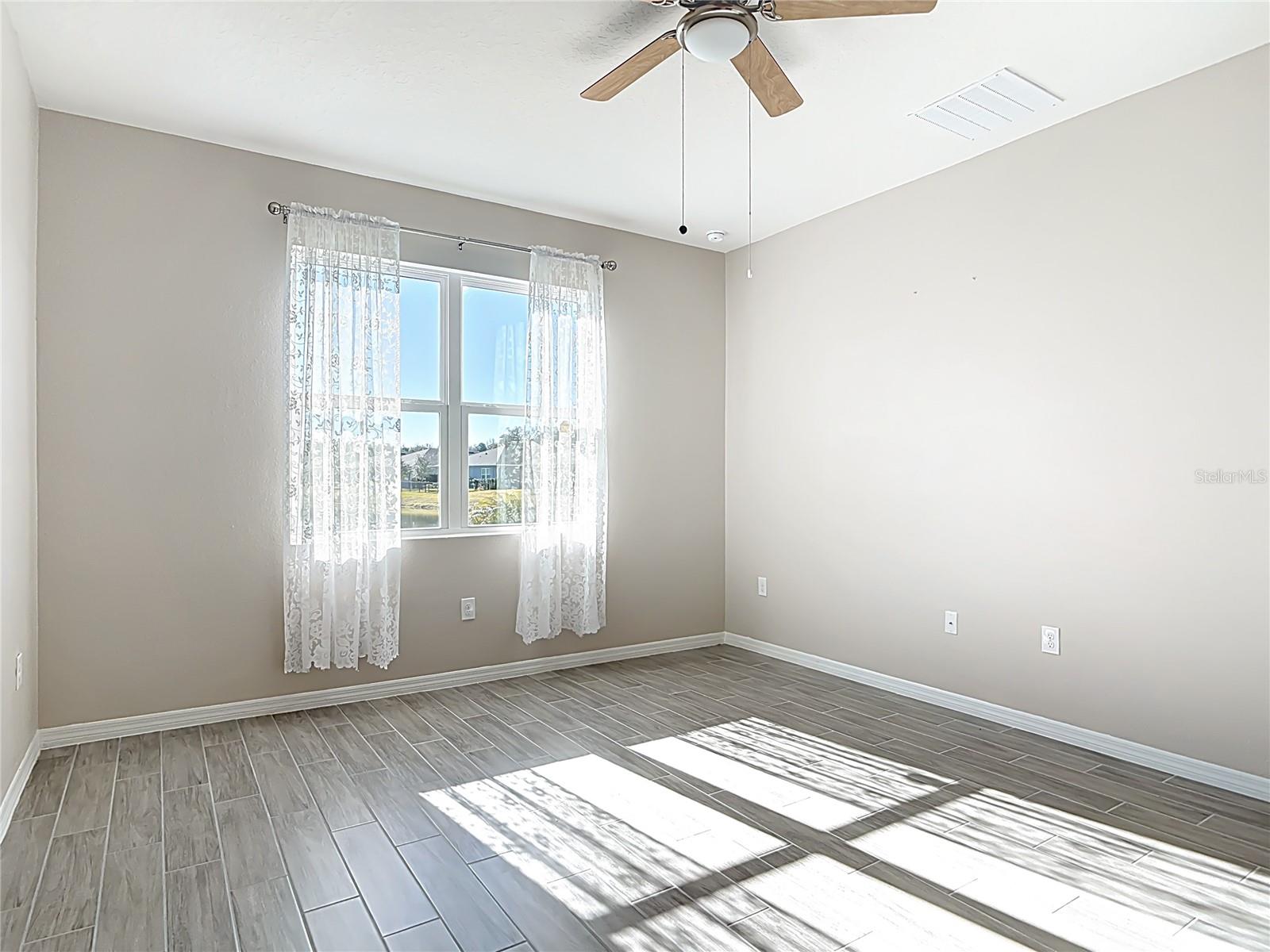 OAK LEAF PRESERVE PH 1 - Residential Lease