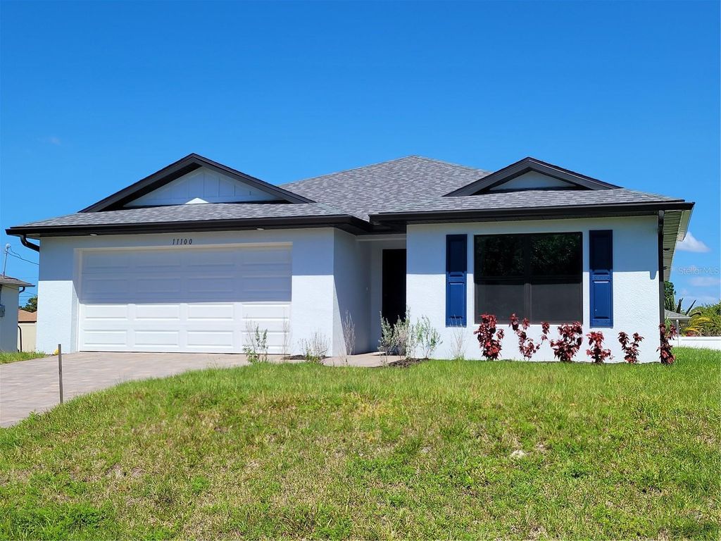 Photo of 11100 Vanessa Avenue, Englewood, FL 34224 (MLS # D6147029)